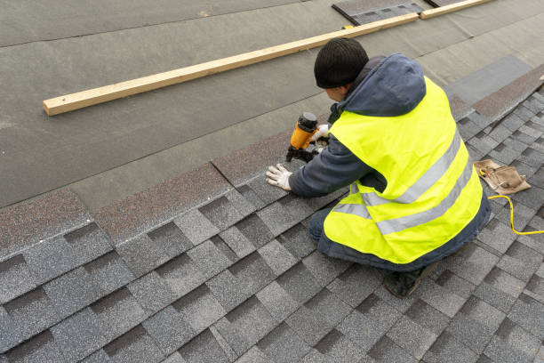 Best Residential Roofing Contractor  in Staunton, IL